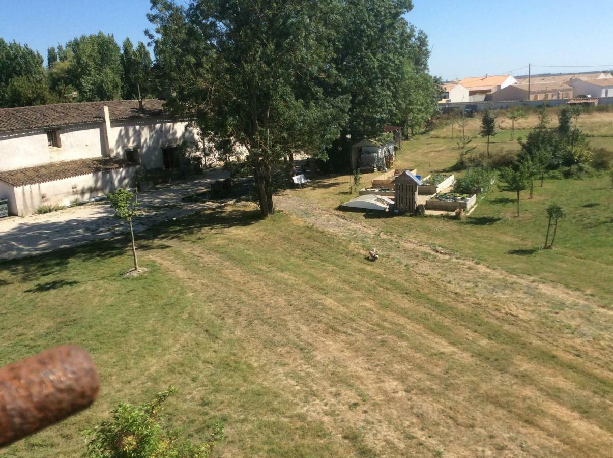 Vila La Ferme De Fossillon Marans  Exteriér fotografie
